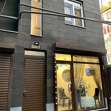 Studio Near Republic Square Yerevan Ngoại thất bức ảnh